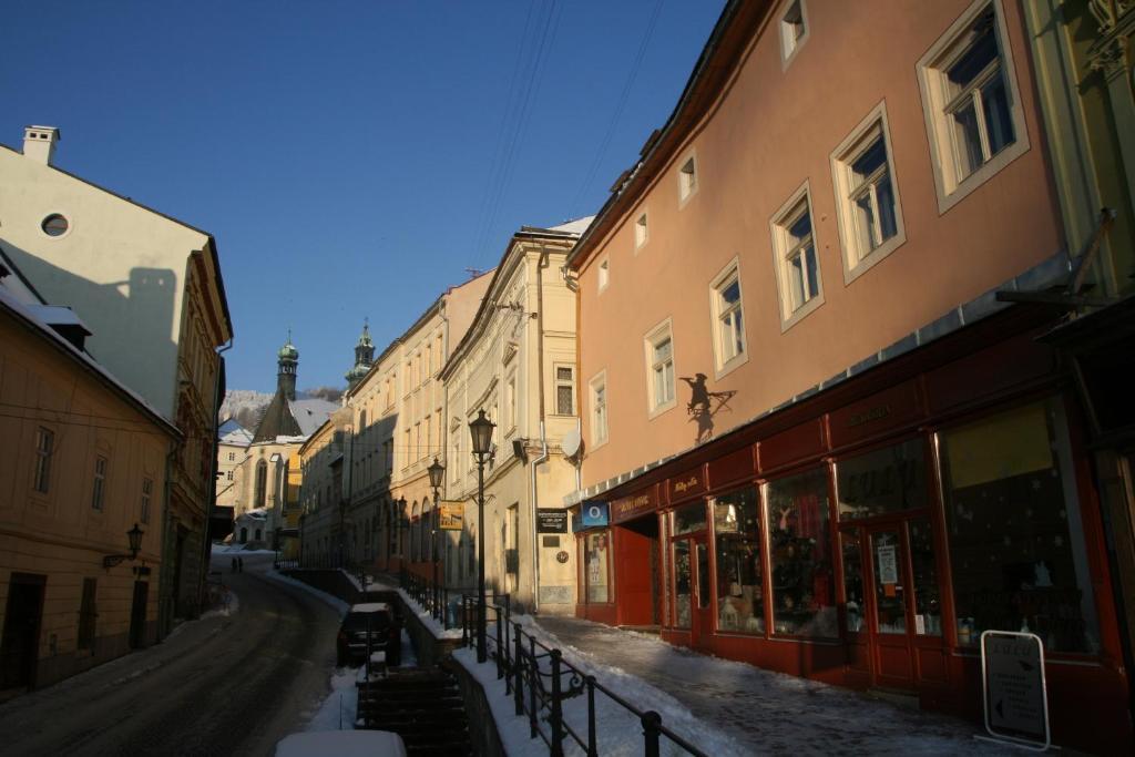 Appartamento Apartman na Zlatom Dvore Banská Štiavnica Esterno foto